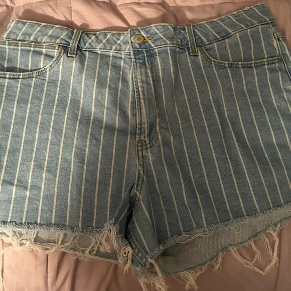 Wrangler Jean shorts - Picture 1 of 4